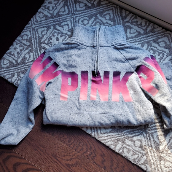 Vs Pink half zip, size XS - Picture 1 of 3